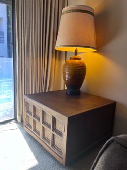 Mid century end table/cabinet