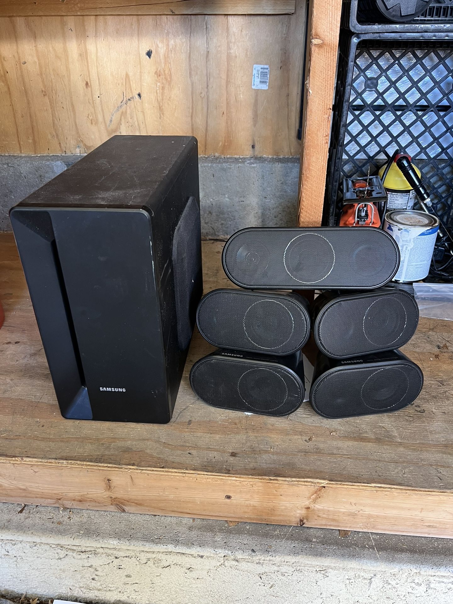 Samsung Surround Speakers And Subwoofer