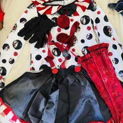Costumes 