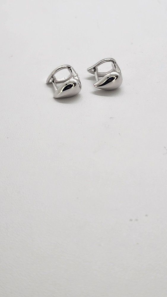 Brand New Sterling Silver 925 Tear Drop Earrings 