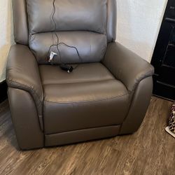 Beautiful leather recliner
