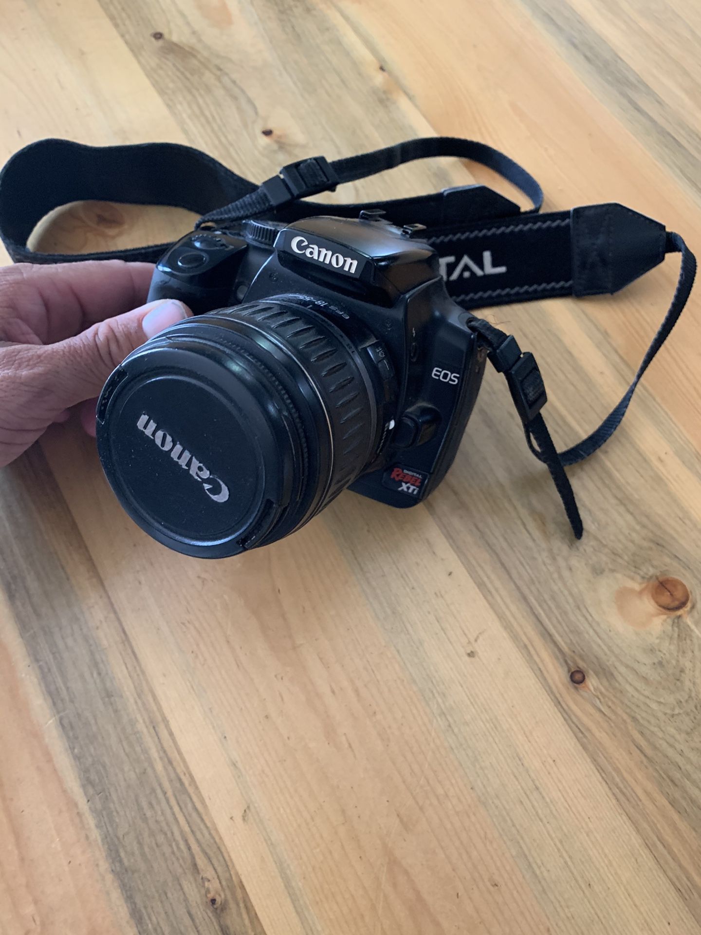 Canon Rebel XTI DSLR