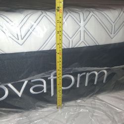 Brand New Full Size Memory Foam Mattress And Box Spring Free Delivery 