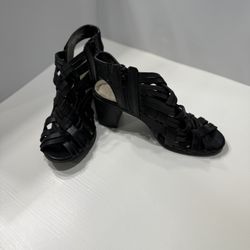 Black Open Toe Sandals With Braided Straps