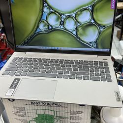 Lenovo IdeaPad 5 i5-@ 1.19GHz, 8GB 8GB RAM, 500GB SSD, Windows 10 laptop computer