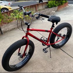 Mongoose 26” Rim. 7 Speed Fat tire