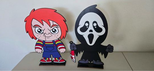 Cute Horror Halloween Tabletop Decor Pair – Chucky & Ghostface (~12" Wooden Signs)