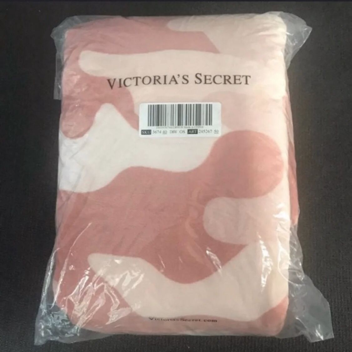 2 VS Pink blankets Sherpa and festival