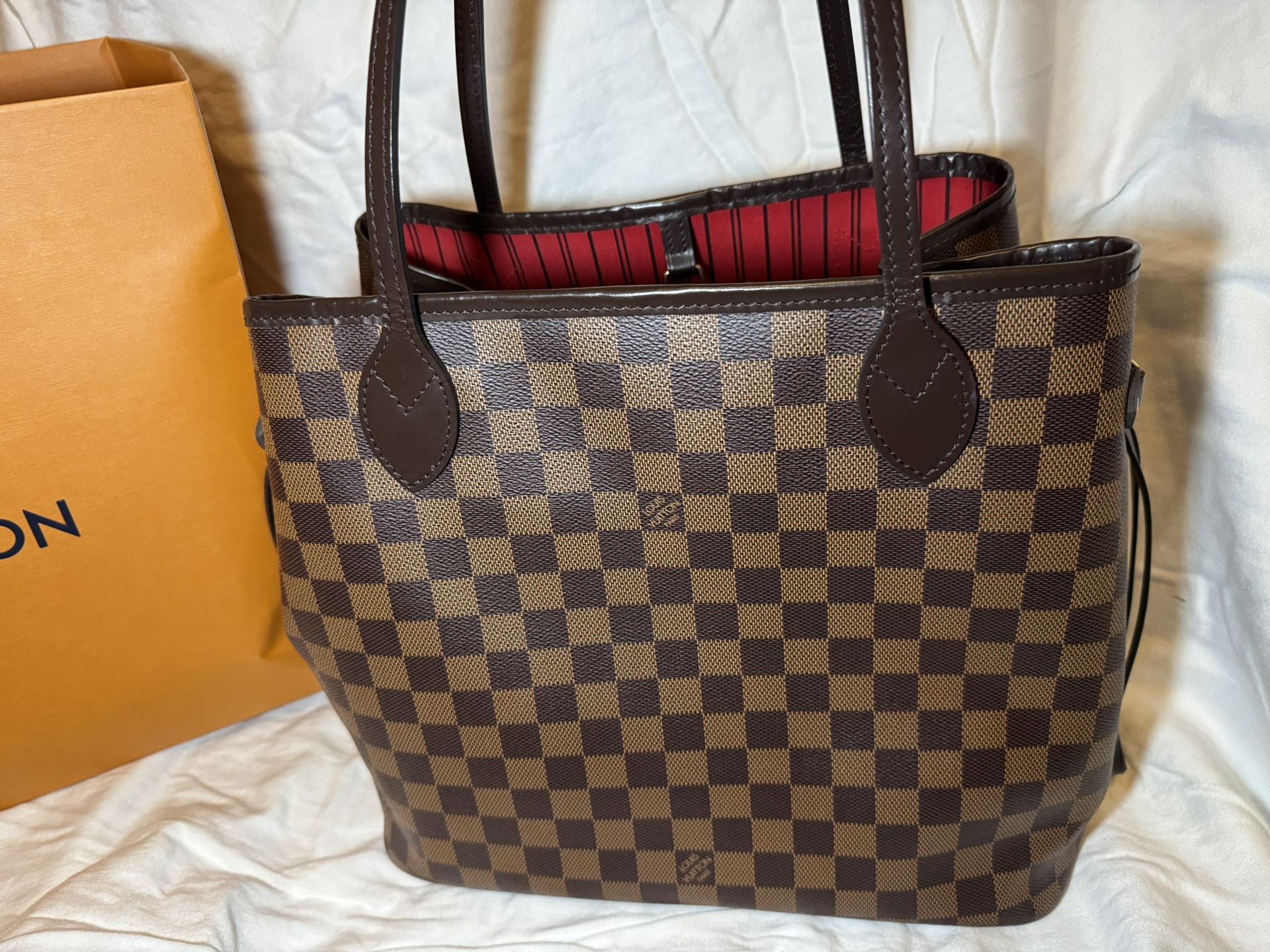 Never Full Louis Vuitton Purse