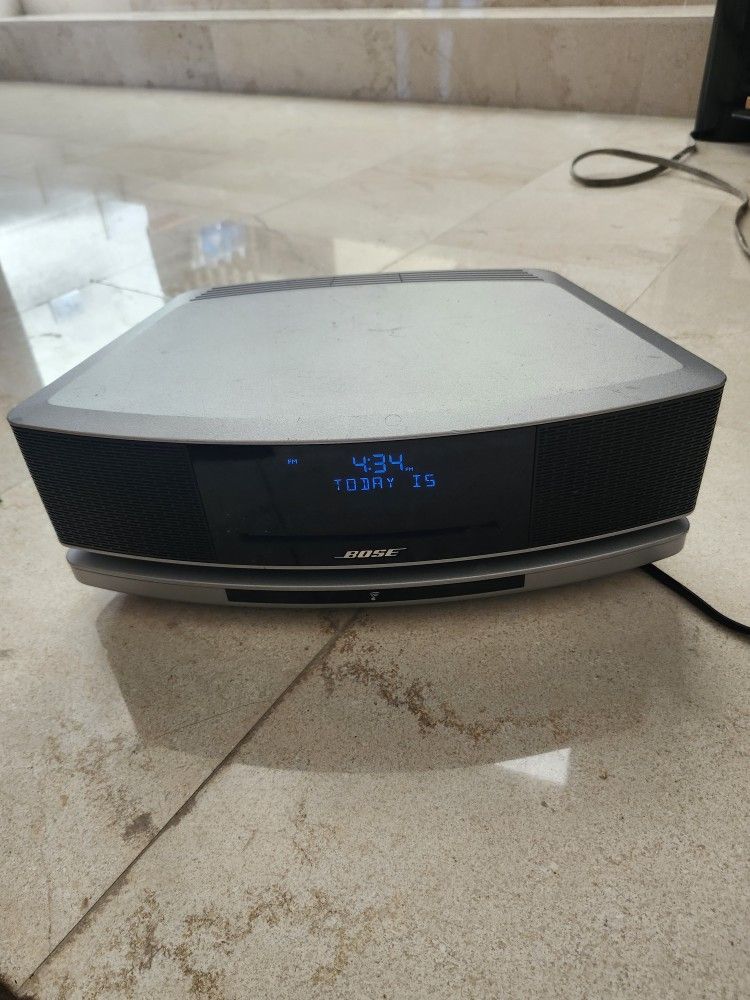 Bose Wave Music Syestem Radio/cd And Bluetooth