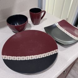 Pfaltzgraff Set For 12! 