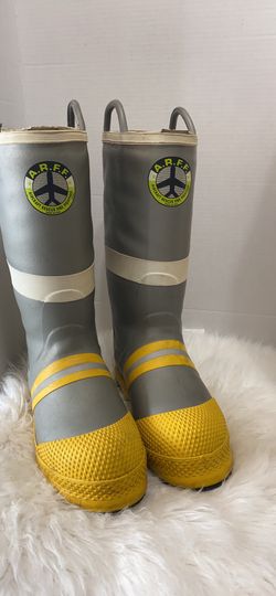 Fire fighters boots size 9.5