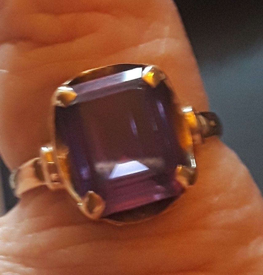 Vintage 10K Real Gold & Amethyst Ring Size 6.75