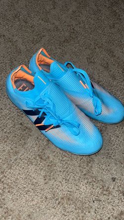 New balance furon v7 pro soccer cleats men’s size 7, women’s 8.5