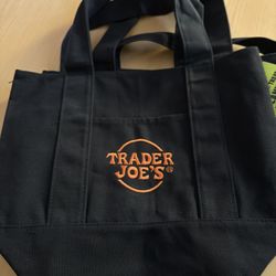 Trader joe’s spooky tote bags