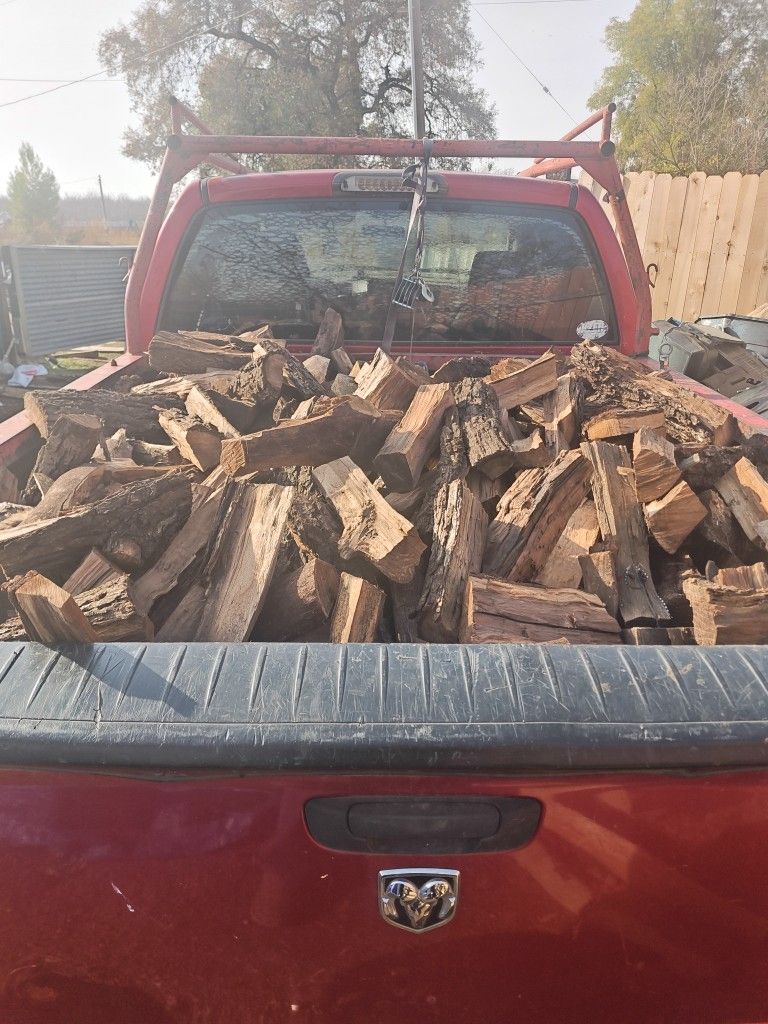 Seasoned Oak/Walnut Firewood 