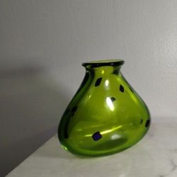 SIGNED ART GLASS VASE 6"×5" - A900