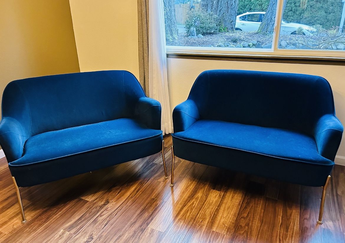 Teal Velvet Loveseat sofa New
