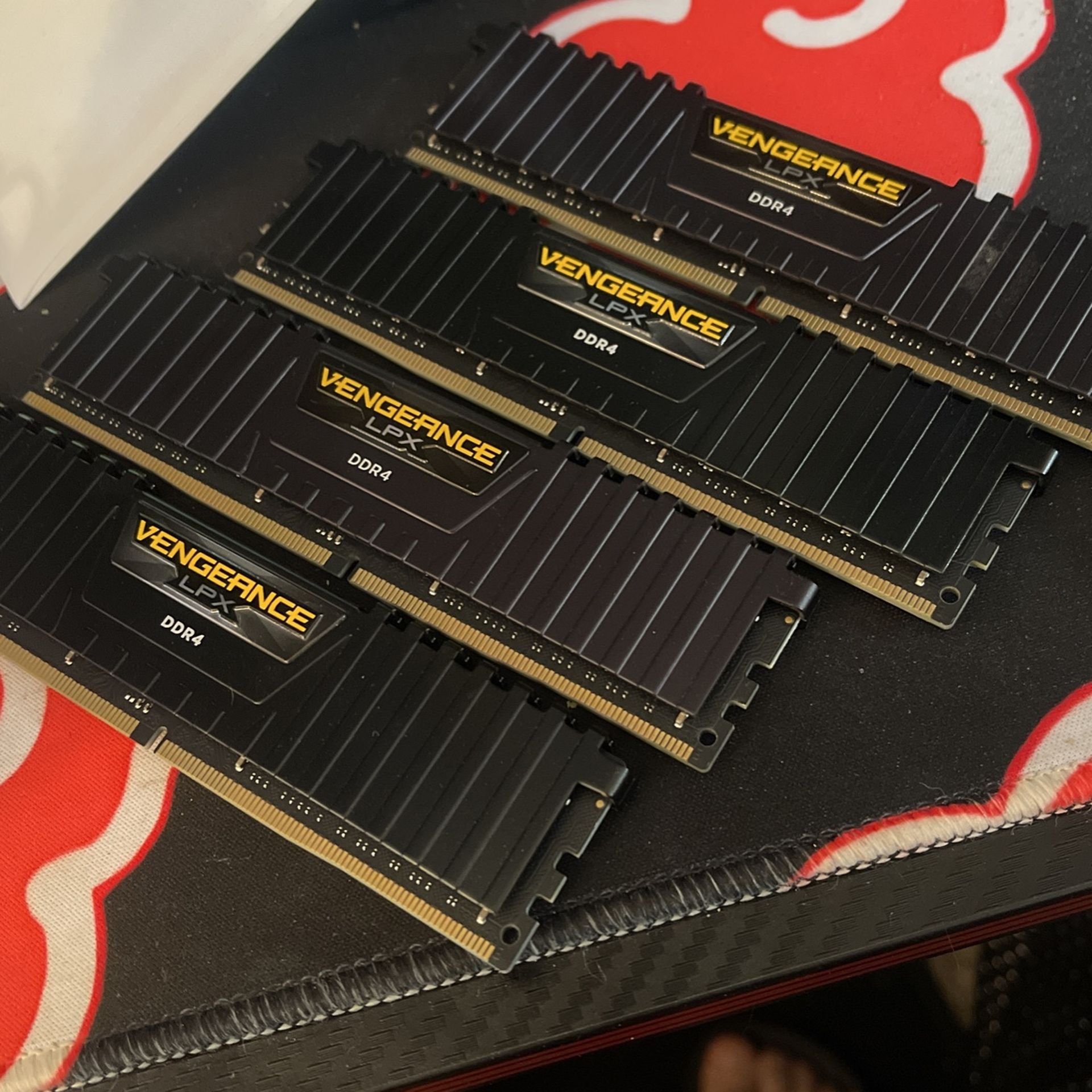 Corsair Vengeance 64gb DDR4 Ram (4x16)