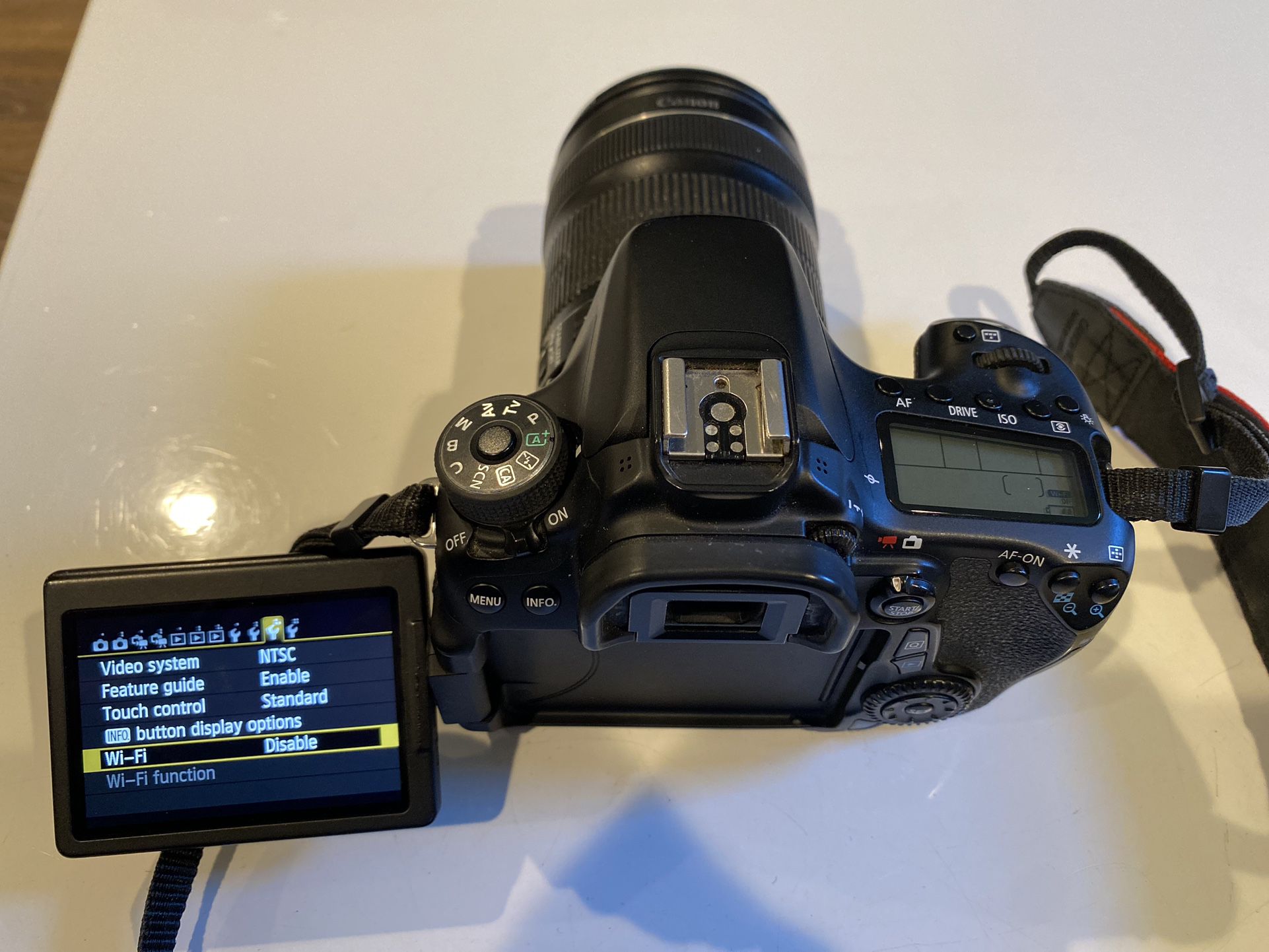 Canon EOS 70D DSRL Camera EF-S 18-135 IS STM Kit with bonus microphone