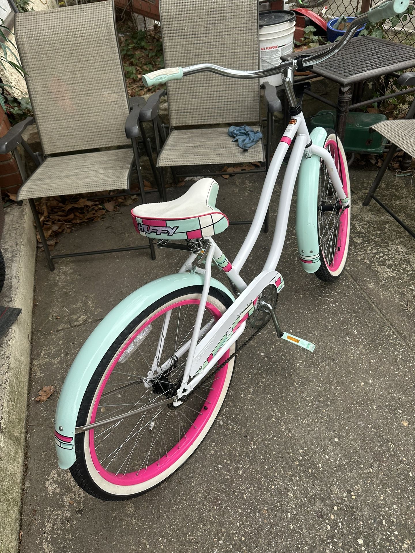 huffy beach cruiser bike