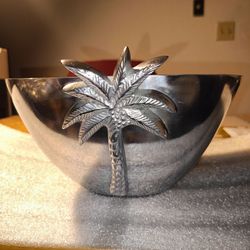 Palm Tree Aluminum Salad Bowl Serving Tropical Tiki Coastal 6" T, 14" dia