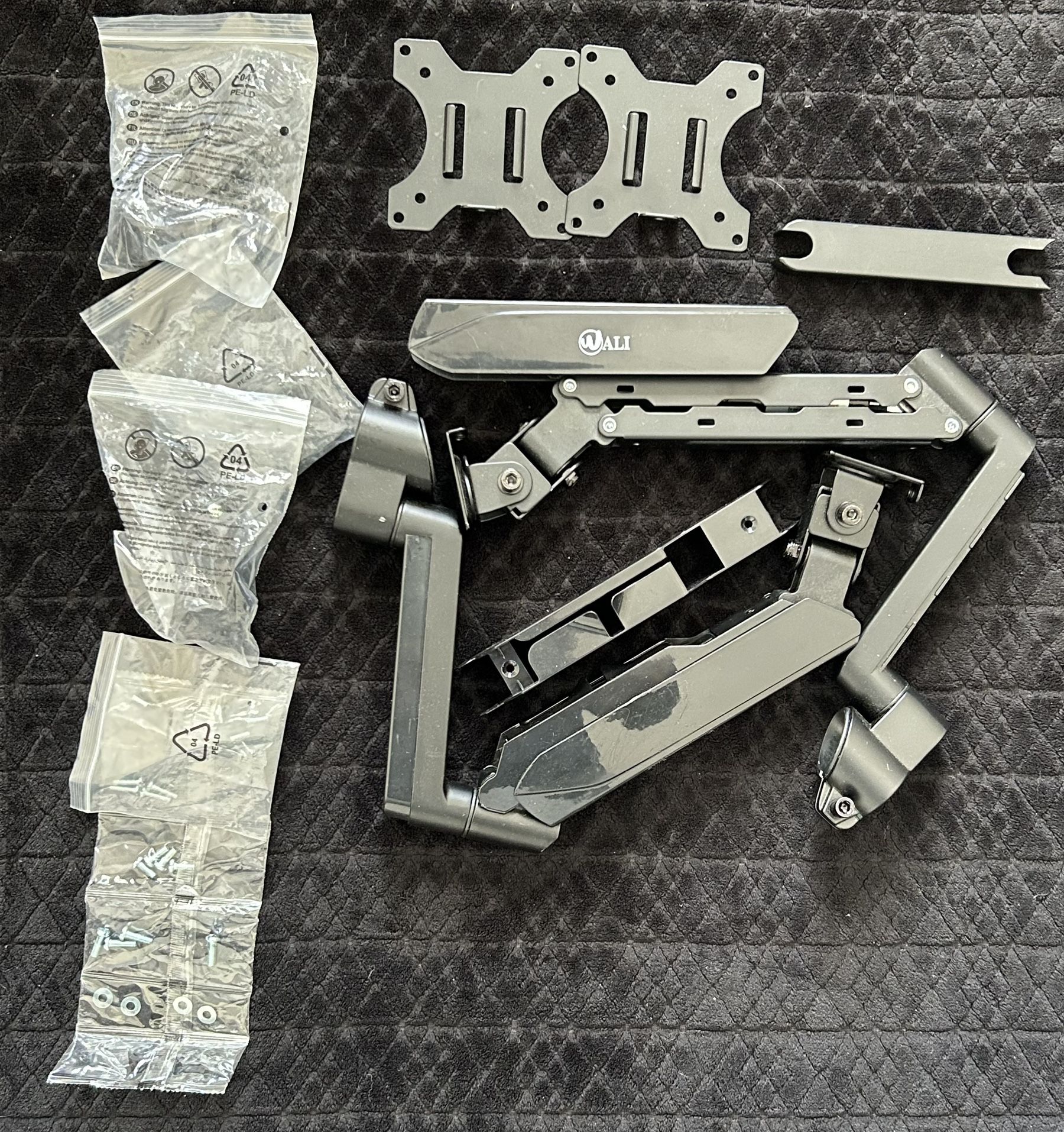 Dual Monitor Mount