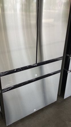 Bespoke four-door refrigerator