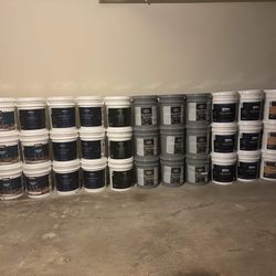 5 gallon paint buckets