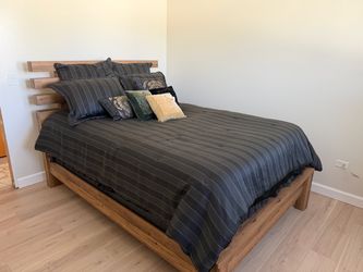 Queen bedroom set