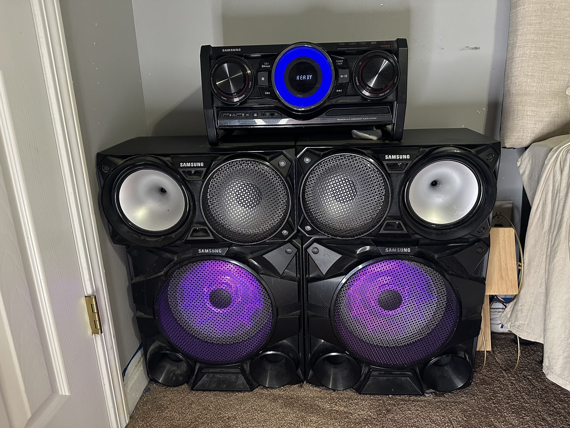 Samsung - 2200W Stereo System - Black