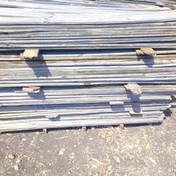 Quality Reclaimed cedar fence pickets (multiple sizes)
