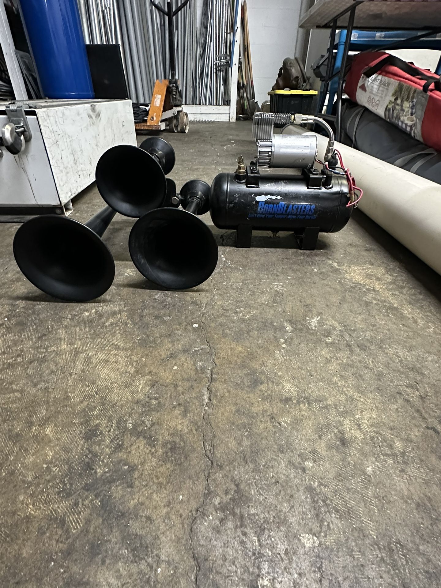 Hornblasters Outlaw 127h Train Horn Kit
