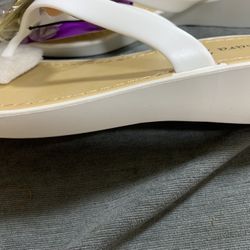 Size 1.5 Little Kids White Heart Flats