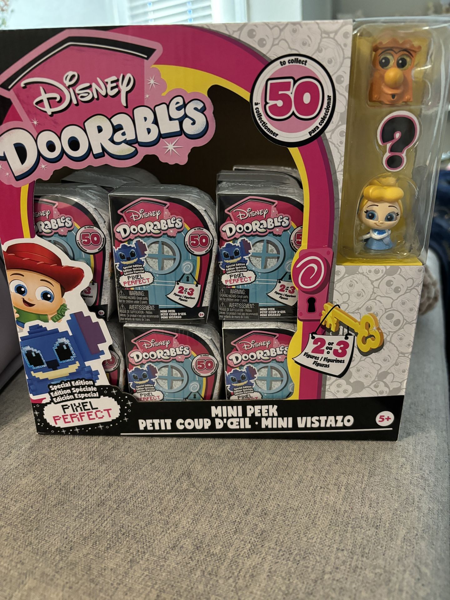 Disney Doorables Mini Peek (read description)