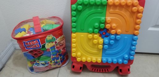 mega blocks and block foldable table with storage