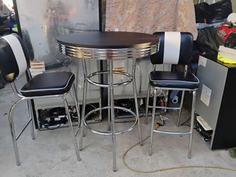 TABLE AND 2 CHAIRS