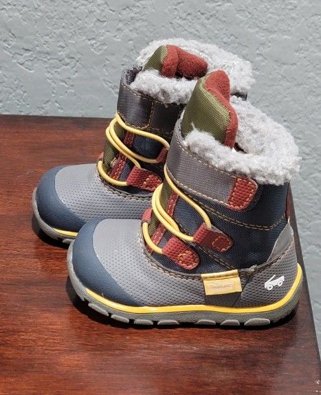 Snow Boots For Baby's Size 4