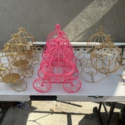 Metal Carriage Centerpiece