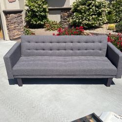 Couch/ Daybed