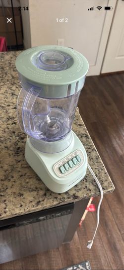 Mixer and blender