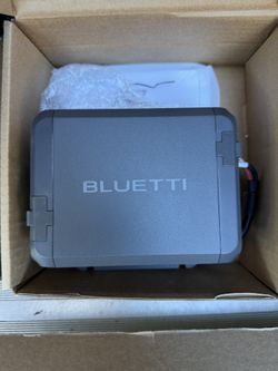 Bluetti Charger 1 Never Used