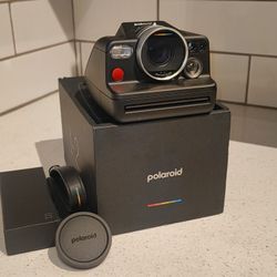 Polaroid i-2 Instant Camera