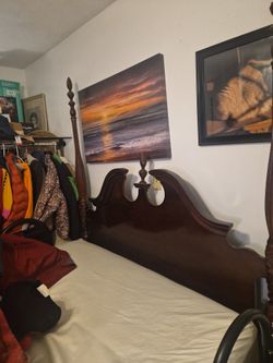 Queen Drexal 4 Poster Bed