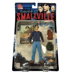 DC Direct Smallville Clark Kent Action Figure Kryptonite Card Extra Hands