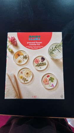 Mondo Llama Pressed Flower Coaster Kit