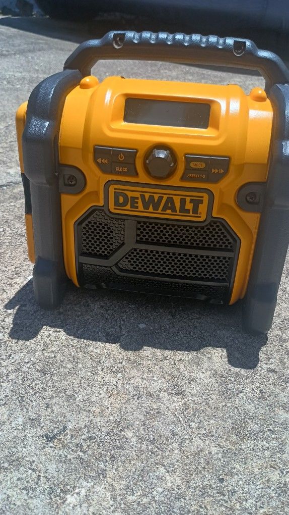 DeWalt Speaker
