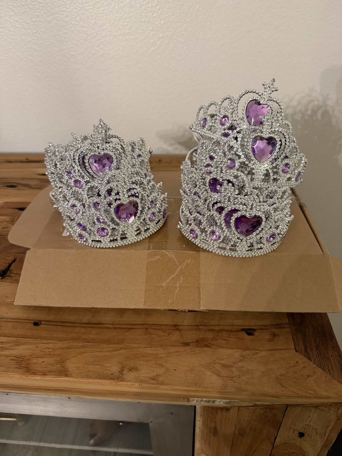 Brand New Girls Tiara – Sparkly Princess Crown