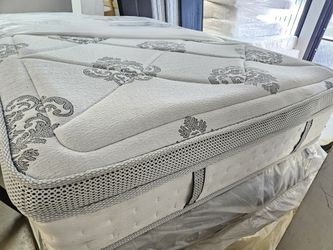 Mattress and box spring queen size