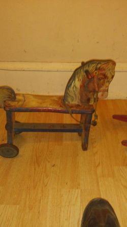 Collectibles Antiques horse .